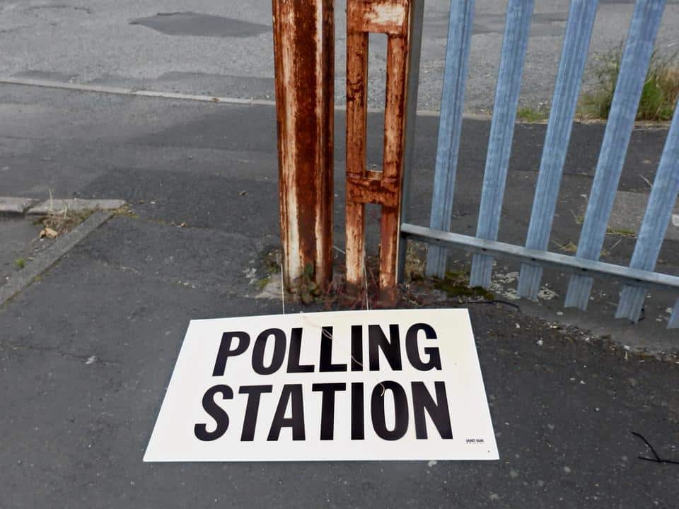 What Choices Do I Have to Spruce Up My Garage Floor?