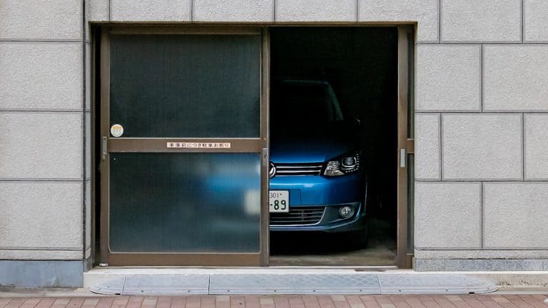 Choosing the Best Garage Door Material