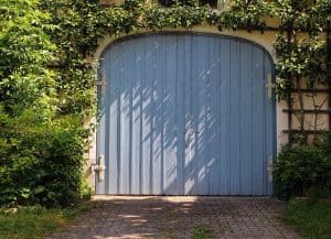 Garage Door Hinges Can Enhance the Look of Your House
