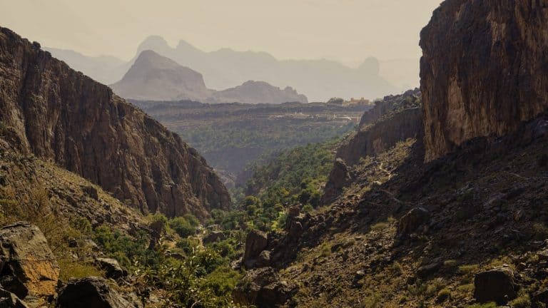 Garages Behind Houses: Does Curb Appeal Still Matter?