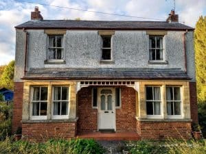 Detached Garages vs Carports: Which is Best?